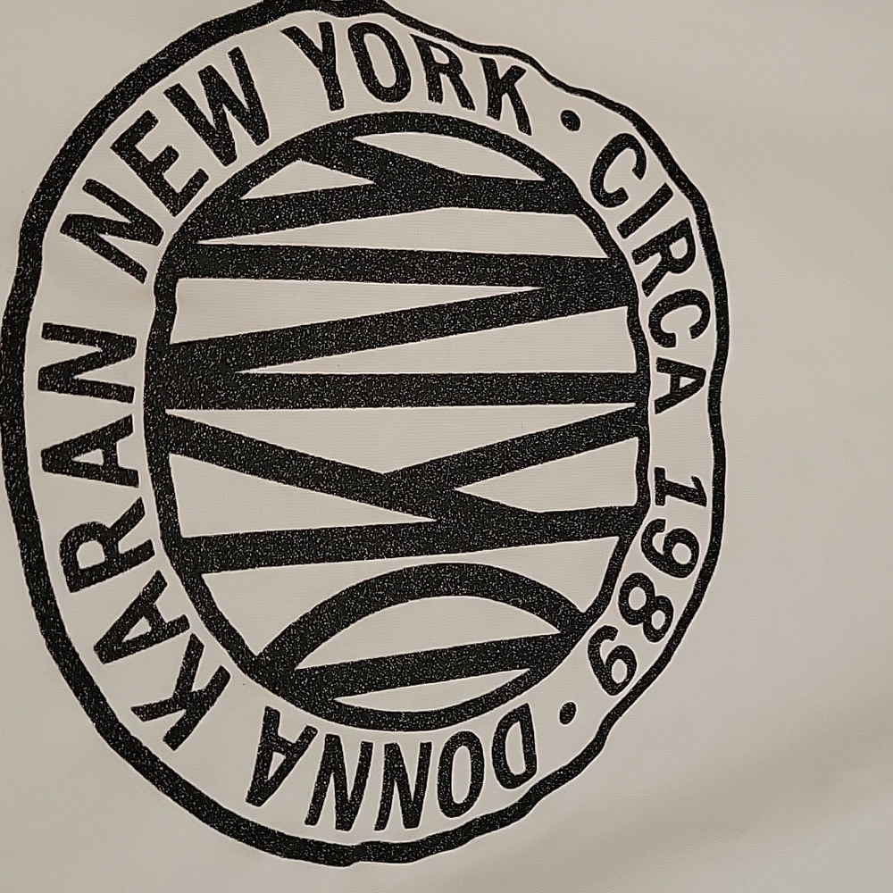 DKNY Logo sparkle Tee shirt. Shirred sides short sleeves size Medium - Picture 3 of 6